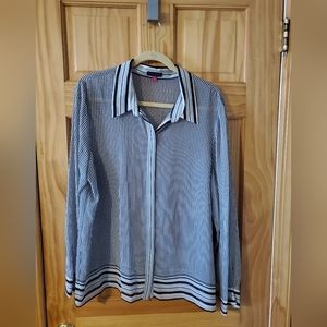 NWT - Vince Camuto Graphic Chiffon Blouse in Black/ Gray/ White - Size XL